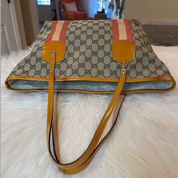 Gucci Tote Jolie Varnished Leather - Picture 5 of 12